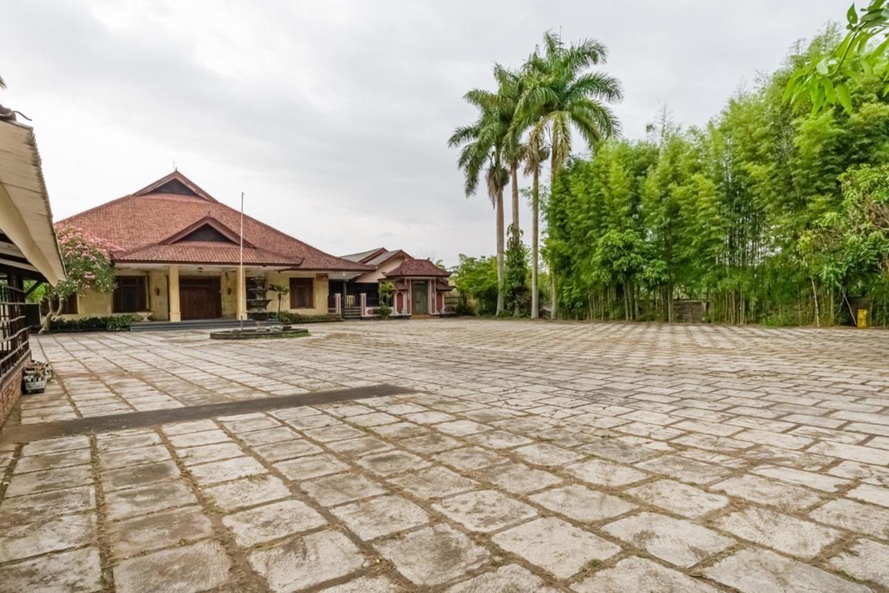 Reddoorz Syariah Near Gor Ken Arok Hotel Malang Exterior photo